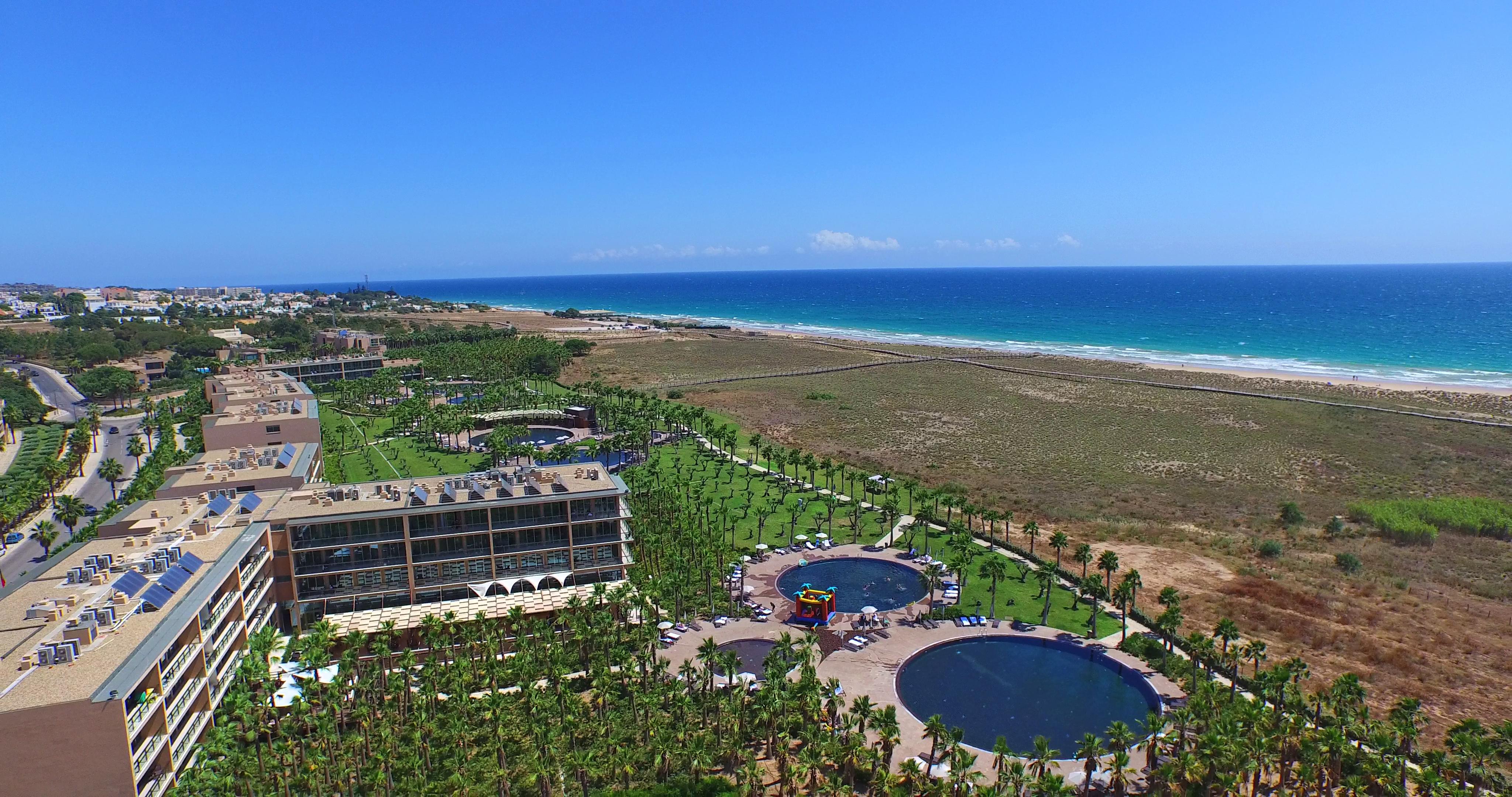 The Westin Salgados Beach Resort, Algarve Albufeira Exterior photo Aerial view of the resort