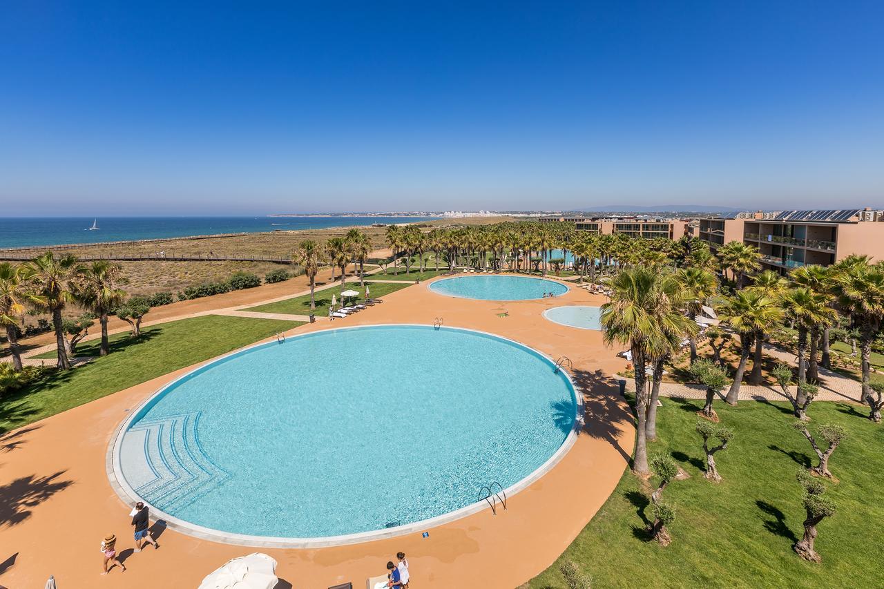 The Westin Salgados Beach Resort, Algarve Albufeira Exterior photo A resort in Quinta do Lago, Algarve, Portugal